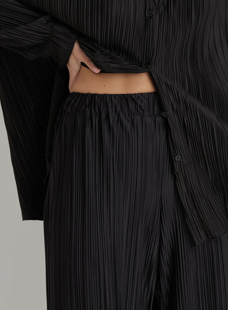 Black Plisse Trousers - Palais