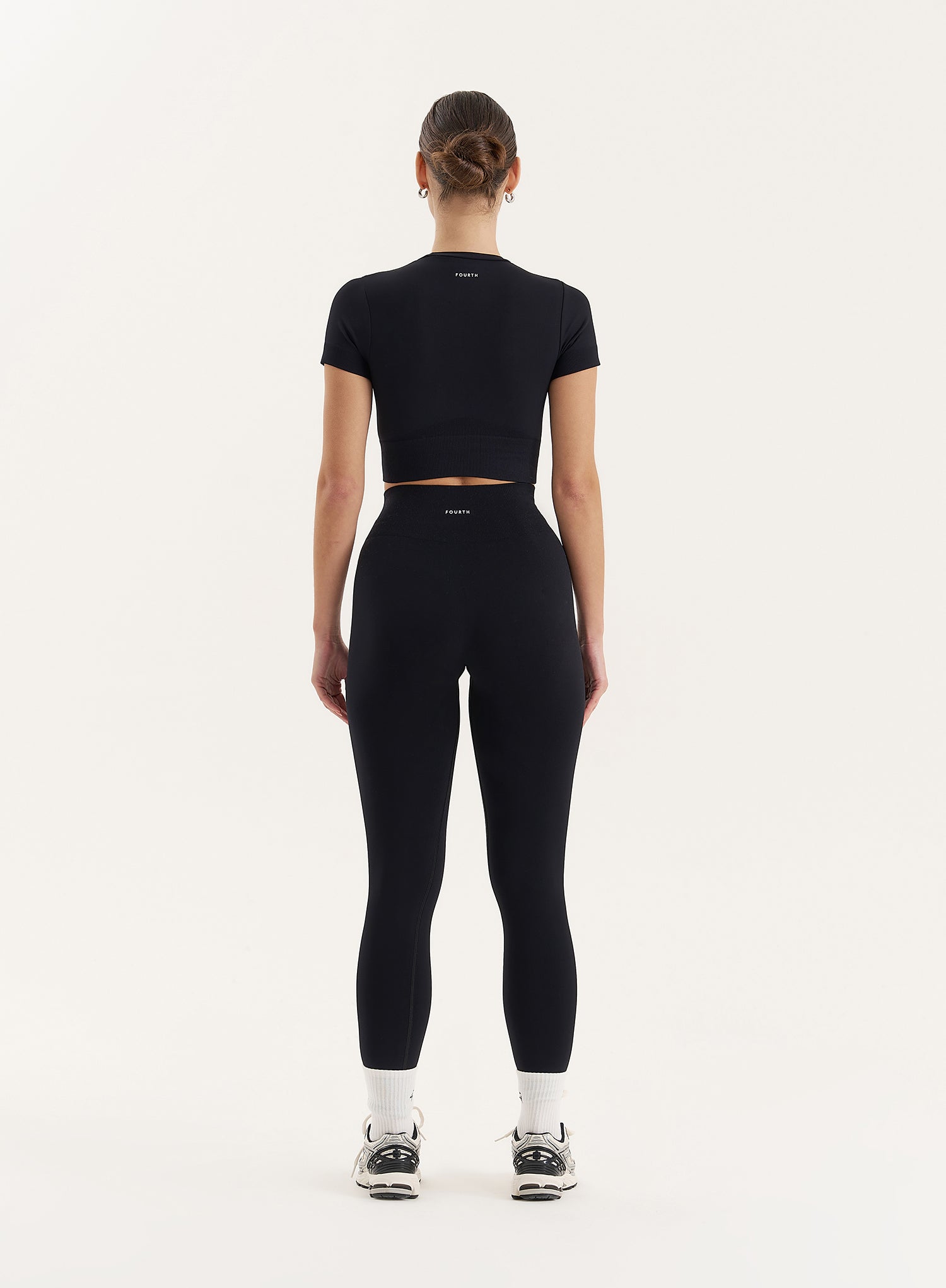 Black Seamless Gym Crop Top- Brogan