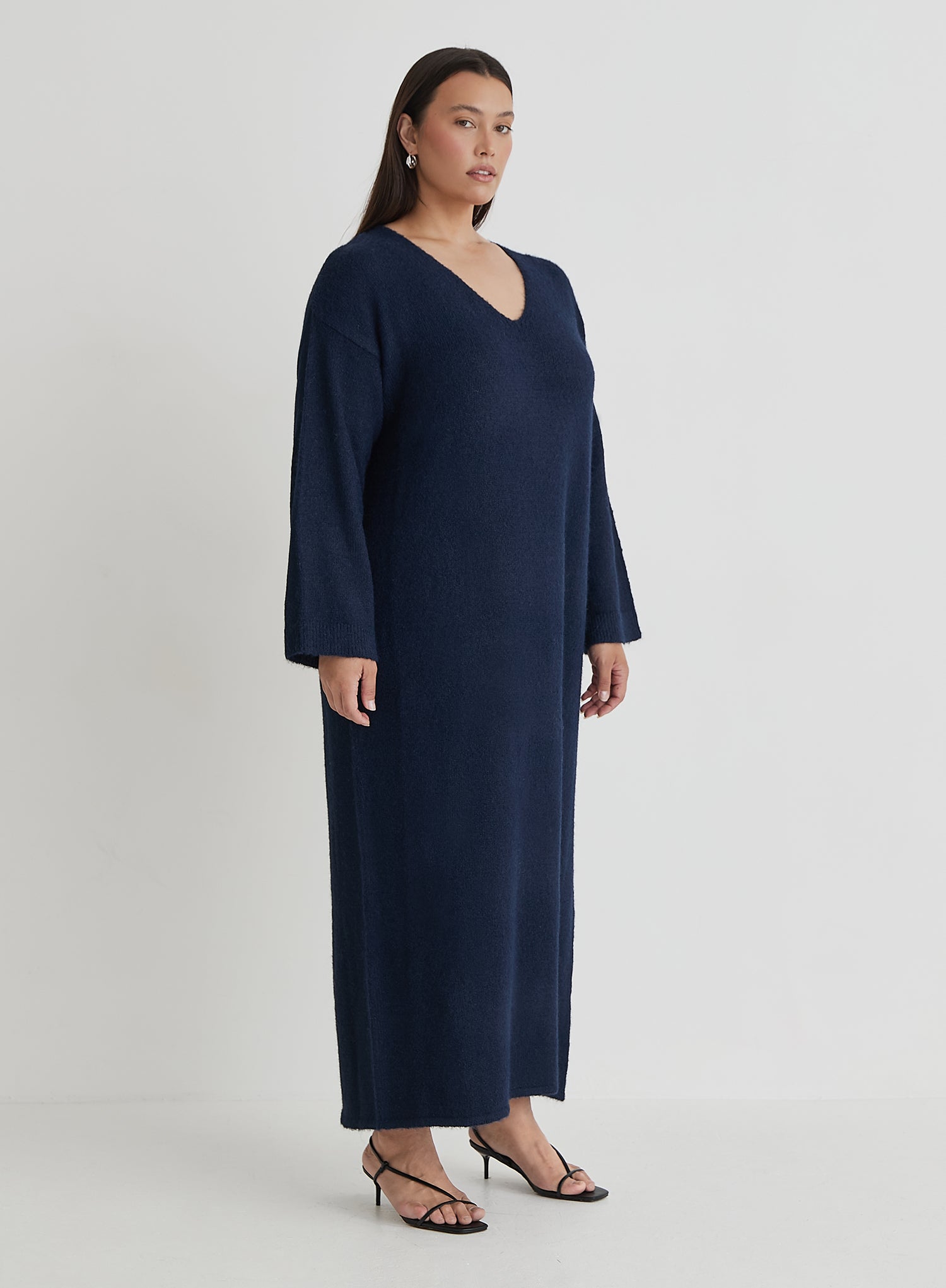 Navy Plus Size V Neck Knitted Maxi Dress- Dahlia