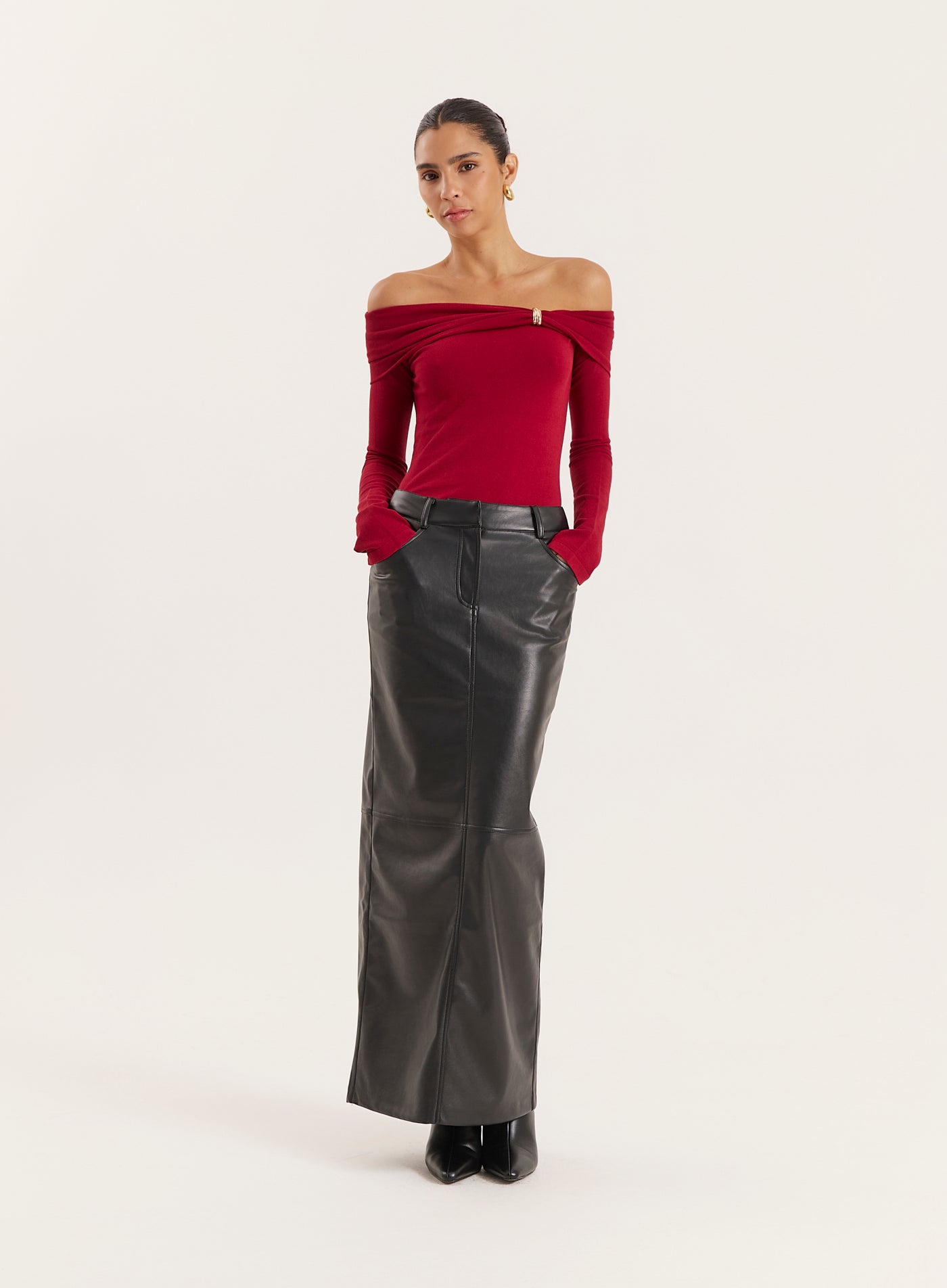 Red Gold Hardware Detail Knitted Long Sleeve Top