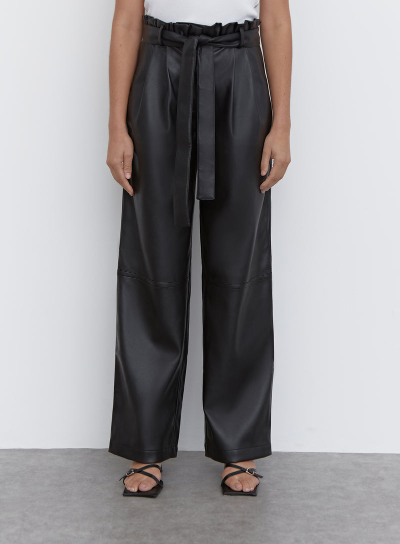 Buy Black Trousers & Pants for Women by AJIO Online | Ajio.com